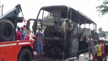 Bus Pariwisata Terbakar di Jalan Solo-Yogyakarta, 46 Penumpang Berhasil Selamat