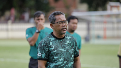 Aji Santoso Pilih Hengkang Usai Tolak Tawaran Persebaya Surabaya