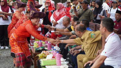 Kemeriahan HUT RI ke 78, Ribuan Warga dari 10 Desa di Langkat Gelar Karnaval