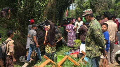 Mobil Pickup Anak Pramuka Nyunsep, 14 Anak Luka-luka