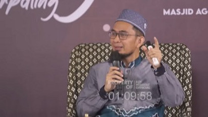 Memangnya Boleh  Berwudhu di dalam Toilet? Ustaz Adi Hidayat Beri Penjelasan, Ternyata itu...
