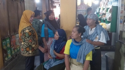 Sederhana, Begini Makna Kemerdekaan Bagi Ratusan Buruh Gendong Perempuan di Pasar Beringharjo Yogyakarta