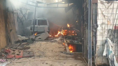 Bengkel Berisikan 3 Unit Mobil dan Motor di Tanjungsari Sumedang Ludes Terbakar