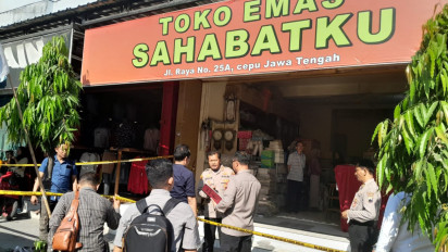 Dua Pelaku Perampokan Bersenjata Api Gasak Toko Emas di Blora