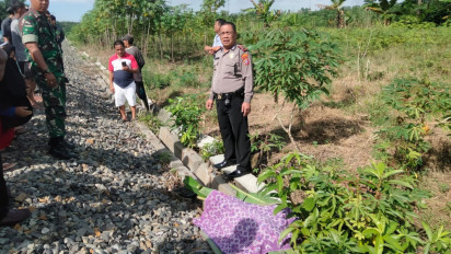 Melintas di Pinggiran Rel Menggunakan Headset, Petani Tewas Tersambar Kereta Api