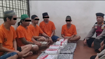 Refleksi HUT RI ke-78, Polisi dan Tahanan Gelar Renungan dan Tasyakuran di Sel Penjara