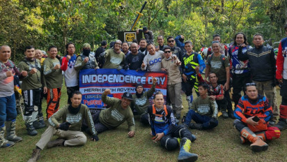 Sambut HUT ke-78 RI, Offroader Cirebon Jelajah Tugu Kopassus Brebes