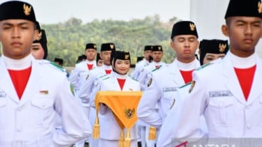 Pemkot Bengkulu Hadiahi 30 Anggota Paskibraka Umroh Bersama