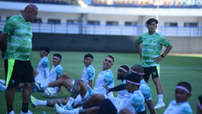 Persib Bandung Ikut Meriahkan HUT Ke-78 RI dalam Sesi Latihan