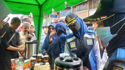 Unik! Rayakan Hari Kemerdekaan RI ke-78 Warga Tapsel Minum Coffee 1000 Cup
