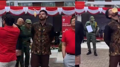 Momen Sandy Walsh Lomba Makan Kerupuk di Perayaan HUT RI ke-78 di Belgia