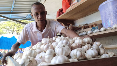 Harga Bawang Putih di Baubau Alami Kenaikan Hingga 100 Persen 
