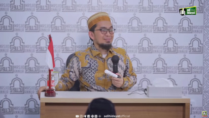 Ini Rahasia Agar Ketiban Rezeki Berlimpah, Kata Ustaz Adi Hidayat Mulailah dengan Cara Sedekah Kepada Sosok....