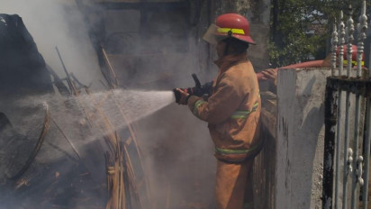Lupa Matikan Kompor, Rumah Warga di Probolinggo Ludes Terbakar