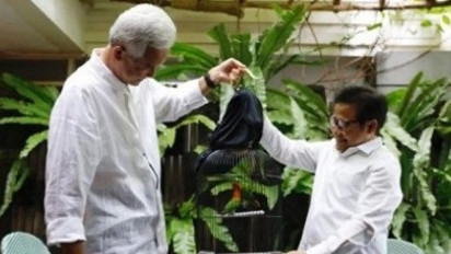 Ganjar Bertemu Cak Imin dan Kasih Lovebird, PDIP: Itu Teman Lama