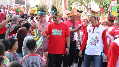 Gelar Jalan Sehat Nusantara Pakai Penutup Kepala Khas Daerah, Jawa Tengah Raih Rekor MURI