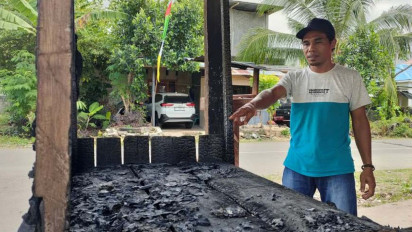 Dua Rumah, Sejumlah Kendaraan di Buton Dirusak OTK, Satu Lapak Dibakar