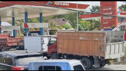 Stok BBM Jenis Solar Kurang Jadi Penyebab Antrean Panjang Sejumlah SPBU di Kabupaten Buton Sulteng