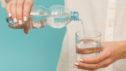 Duh, Salah Minum Air Putih Malah Bikin Repot? dr. Zaidul Akbar Anjurkan Sebaiknya Minum Air Putih dengan Cara ini