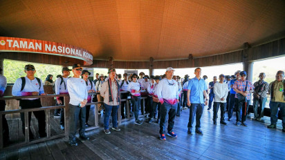 Kapolri Ajak Delegasi AMMTC Tanam Pohon di Taman Nasional Komodo, Pecahkan Rekor MURI