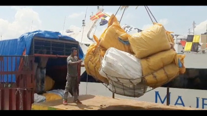 Bea Cukai Dumai Tangkap 277 Ball Kain Bekas Asal Malaysia