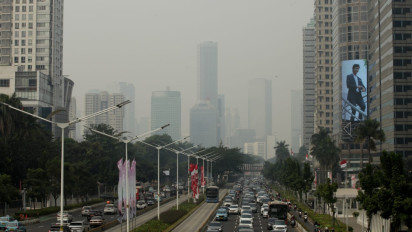 Potret Kabut Polusi Udara Jakarta Hari Ini, ASN Sudah WFH Tapi Masih jadi Terburuk Keempat di Dunia
