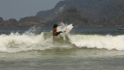 Keren! Gandrung Surf 2023 Digelar di Pulau Merah