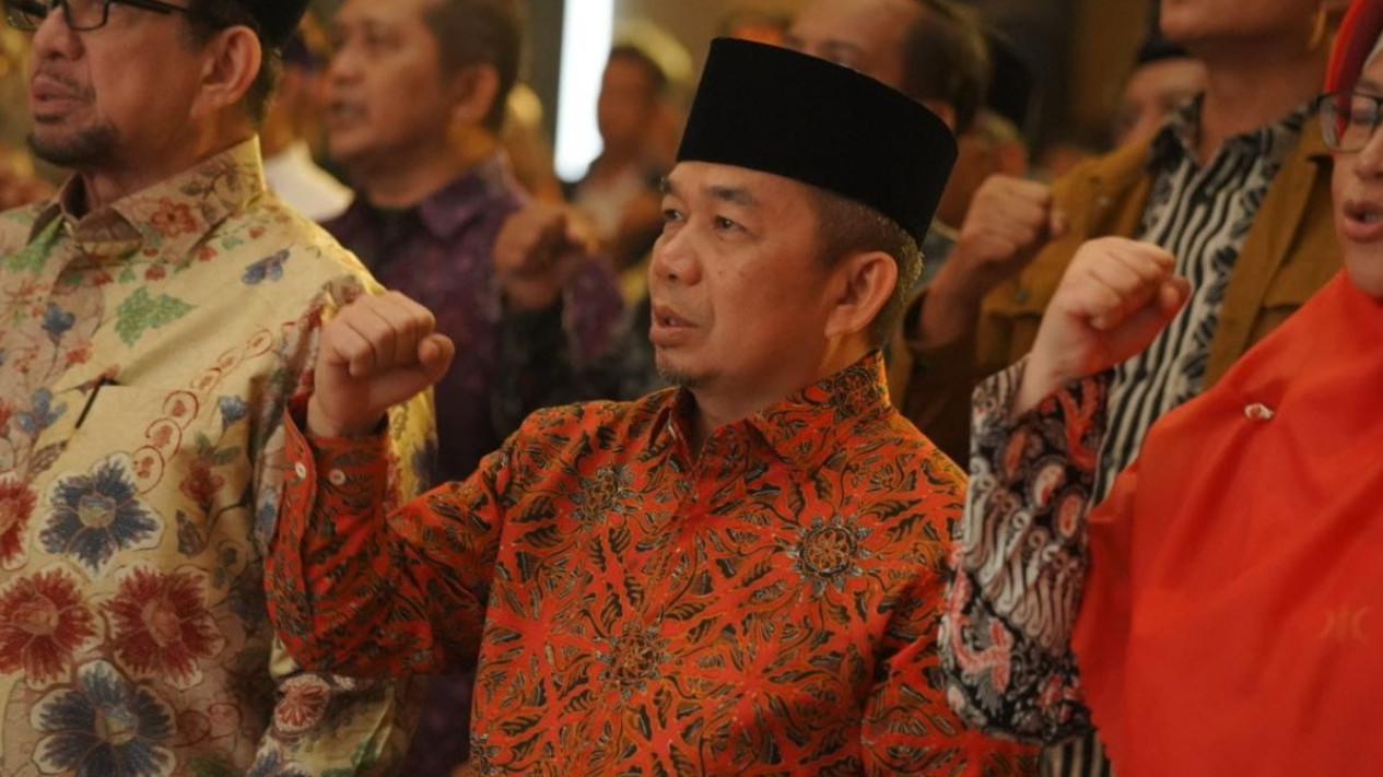 Andi Arief Sebut Partai Pengkhianat, PKS: Kami Menjaga Komitmen
            - galeri foto