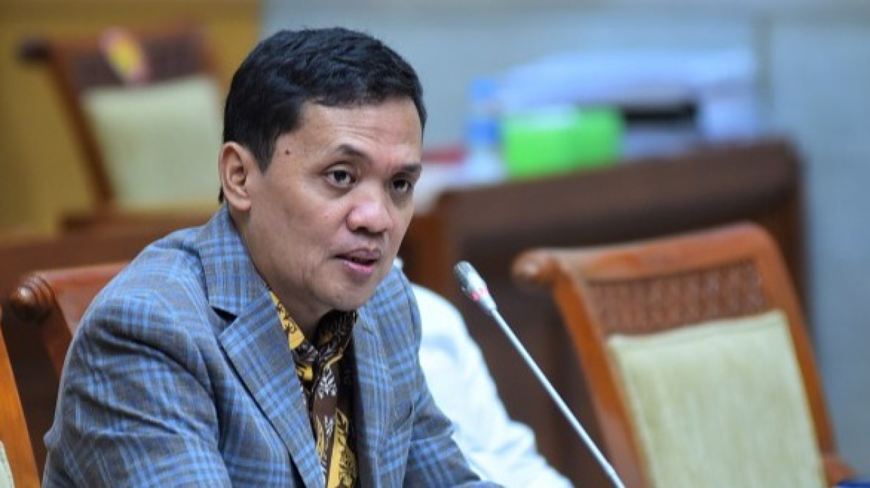 Gerindra Kritik Penggugat Batas Usia Capres 70 Tahun: Layak Masuk MURI
            - galeri foto