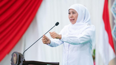 Gubernur Jawa Timur Khofifah Indar Parawansa Sentil Para Kepsek di Pamekasan Soal Jual Beli Seragam Sekolah