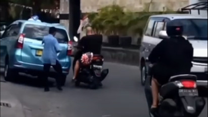 Kabur Usai Tabrak Taksi di Bali, Bule Rusia Ditangkap Polisi dalam Keadaan Mabuk