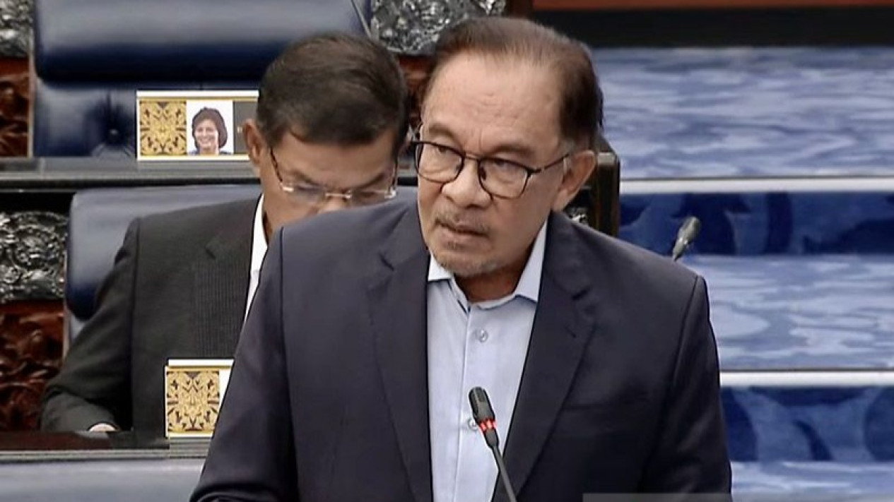 Anwar Ibrahim Puji India yang Berhasil Daratkan Pesawat ke Bulan: Tahniah India!
            - galeri foto