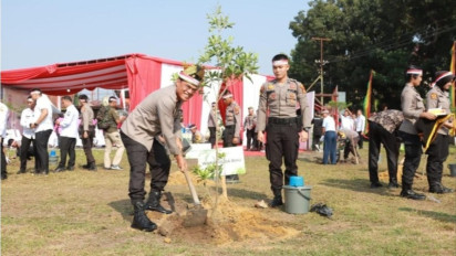 Cegah Abrasi, Polda Riau Tanam 45 Ribu Pohon di Bibir Sungai