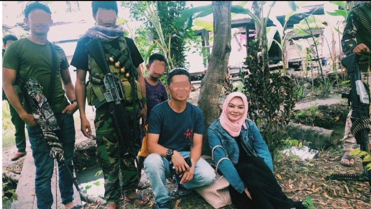 Blak-blakan Ungkap Tugasnya adalah Masuk Sarang Teroris, Ulta Bilang Lihat Kematian Mengenaskan Sudah Biasa: Ada yang Sampai Di...
            - galeri foto