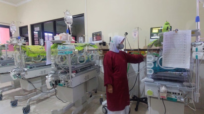 Wow! Ibu Muda Asal Probolinggo Lahirkan Tiga Bayi Kembar di Usia Kandungan 7 Bulan, Ini Kisahnya