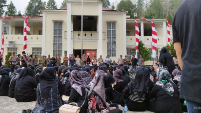 Ratusan Pegawai RSD MHA Thalib Sungai Penuh Kembali Menggelar Aksi Demo