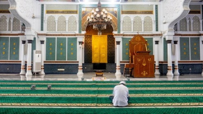 Jangan Lewatkan! Setiap Hari Jumat Ada Sekejap Waktu Istimewa, Begini Penjelasan Ustaz Adi Hidayat dan Syekh Ali Jaber