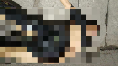 Bobol Atap Warung Kopi, Seorang Maling Ditelanjangi dan Babak Belur Dihajar Massa