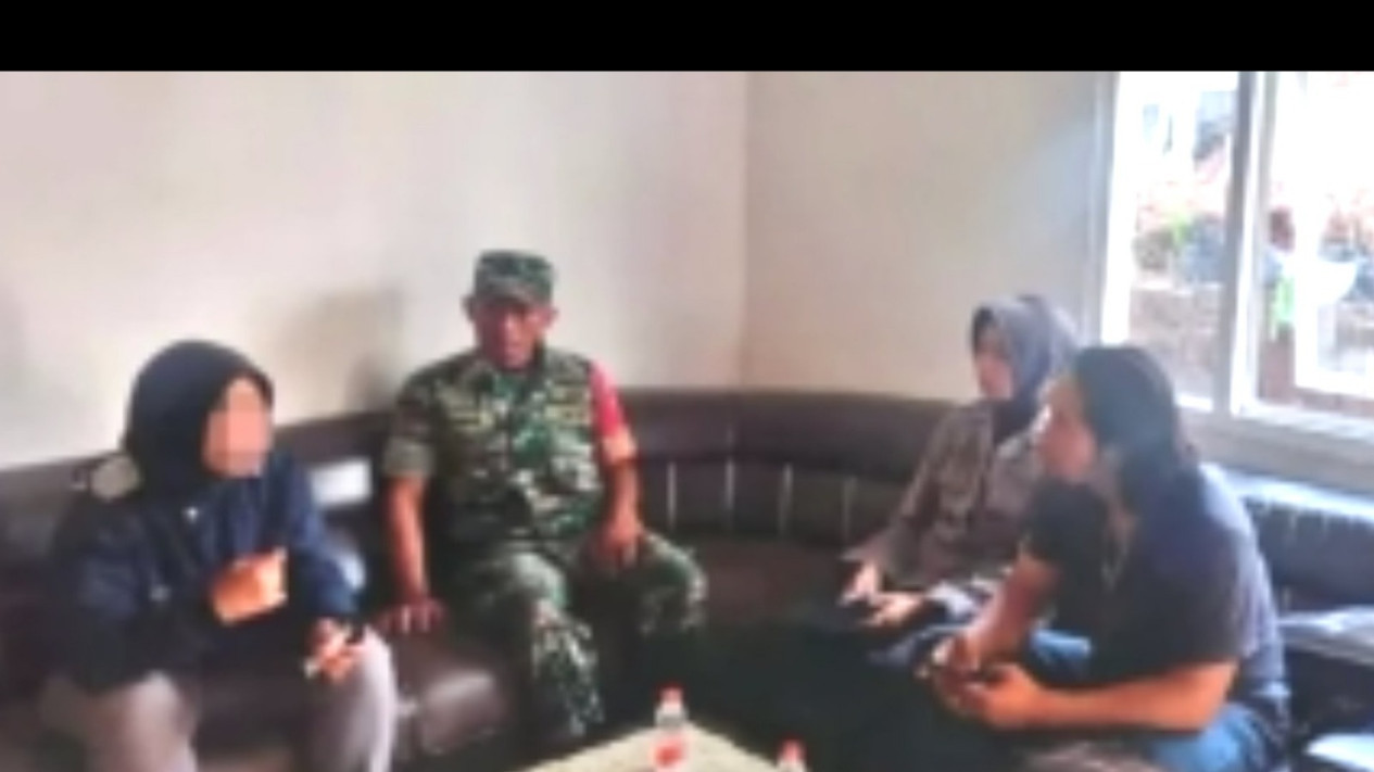 Waspada Begal dalam Angkot Bison, Dua Siswi SMK Asal Lawang Jadi Korbannya
            - galeri foto