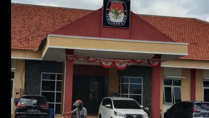 Seorang Komisioner KPU Bangkalan Diduga Melanggar Kode Etik, Pengadu Bilang Begini