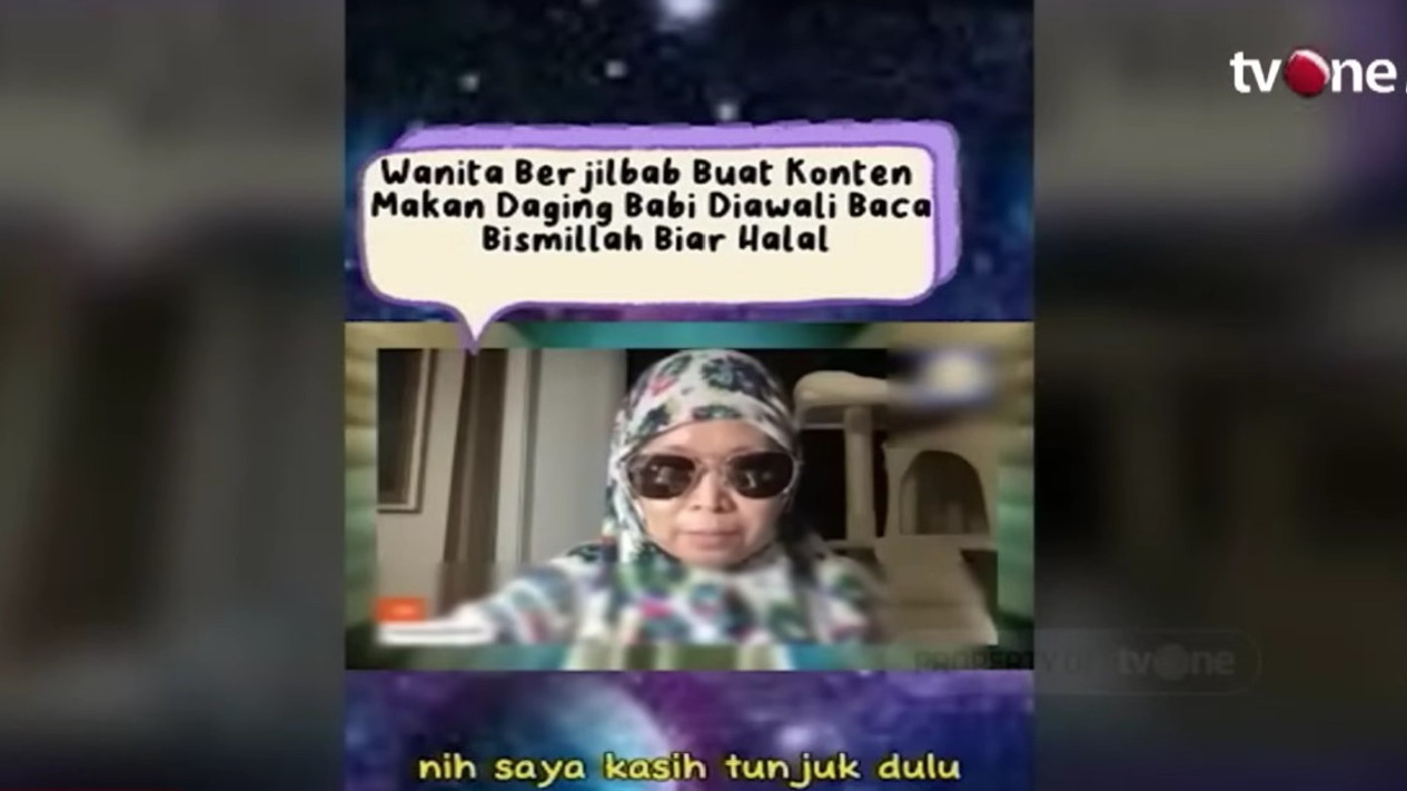 Wanita Berhijab Ini Minta MUI Halalkan Daging Babi hingga Contohkan Baca Bismillah Sebelum Makan Mie Babi
            - galeri foto