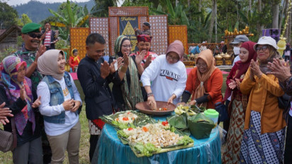 Festival Rujak Otek Sumberwuluh, Ini Pesan Wakil Bupati Lumajang Demi Lestarinya Budaya dan Kearifan Lokal