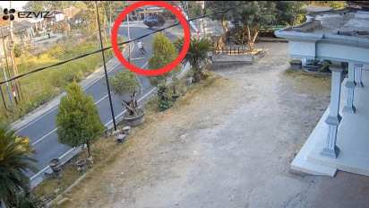 Diduga Ugal-ugalan, Mobil Pick Up Angkut Belasan Pelajar Peserta Drum Band di Pamekasan Terguling, Dua Orang Kritis