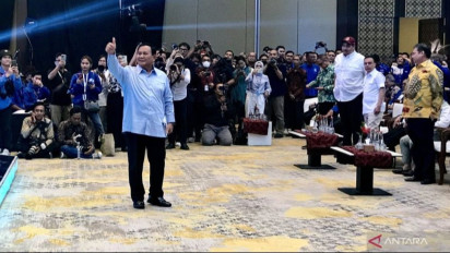 Kader PAN Terus Teriak Erick Thohir di Acara HUT Partai, Prabowo:  Wapres Nanti, Belum Apa-Apa Wapres!