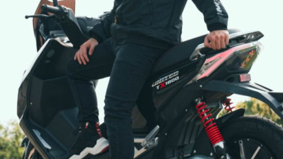 Info Terbaru! Pemerintah Perluas Bantuan Beli Motor Listrik, Begini Caranya...