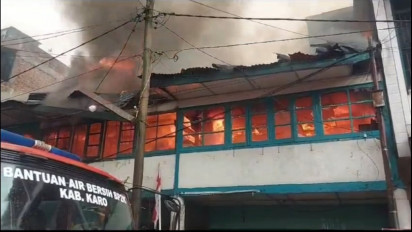 4 Rumah Toko di Kecamatan Kabanjahe Kabupaten Karo Ludes Terbakar