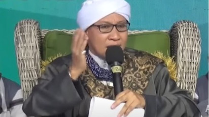 Belajar Agama dari Google Boleh Tidak Sih? Kata Buya Yahya….