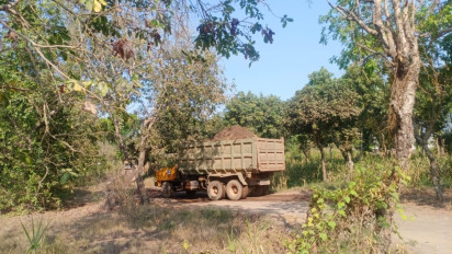 Polemik Tronton Tambang Terobos Kawasan Hutan, Perhutani KPH Probolinggo Tutup Alur Tak Berizin