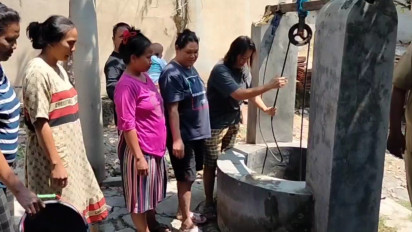 Sudah Hampir Tiga Bulan Warga Seuseupan Cirebon Kesulitan Mendapatkan Air Bersih