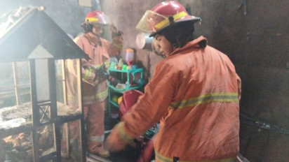 Gas Elpiji Bocor, Rumah Warga di Sidayu Gresik Terbakar saat Ditinggal Pemiliknya Jualan